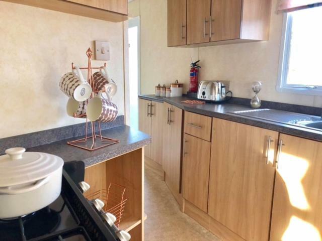 Caravan 50. Nairn Lochloy Holiday Park Dış mekan fotoğraf